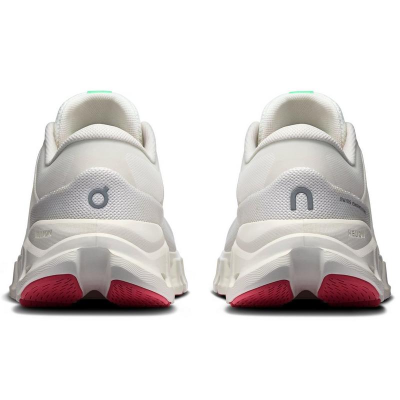 On Chaussures d'entra&icirc;nement Cloud X 5 pour femmes
