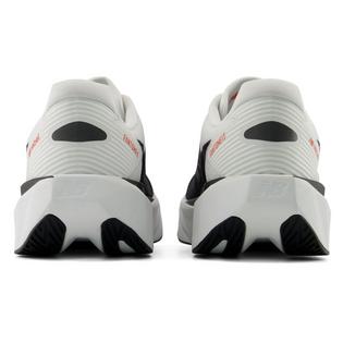 New Balance Chaussures de course FuelCell Rebel v5 pour hommes