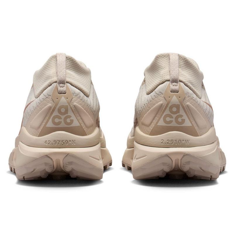 Nike Women's ACG Zegama Trail Running Shoe