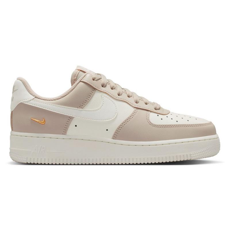 Nike Women's Air Force 1 '07 Shoe