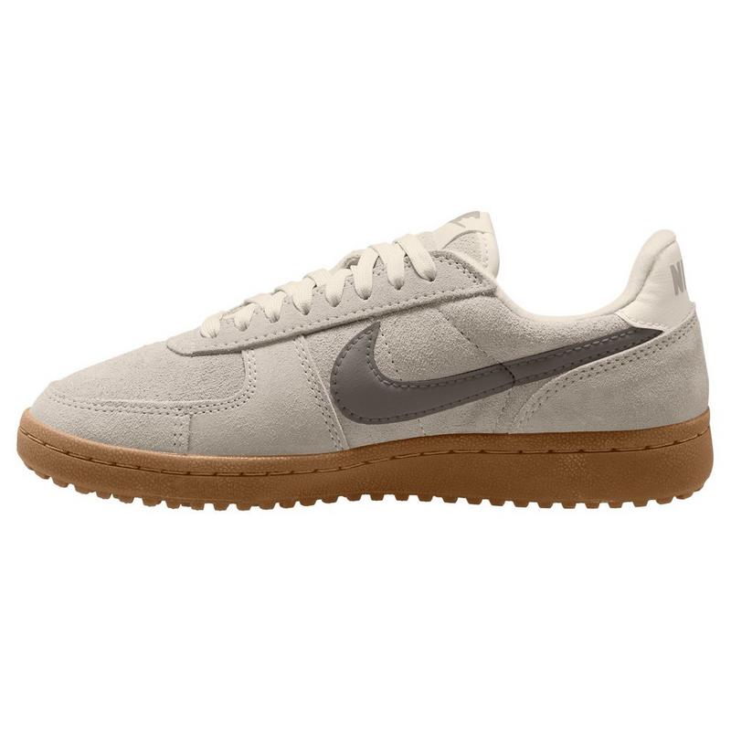 Nike Chaussures Field General pour femmes