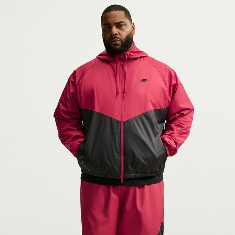 Nike Veste doubl&eacute;e Windrunner pour hommes