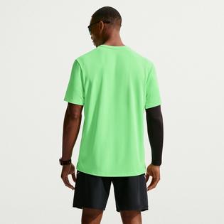 Nike Haut &agrave; manches courtes Miler Dri-FIT pour hommes