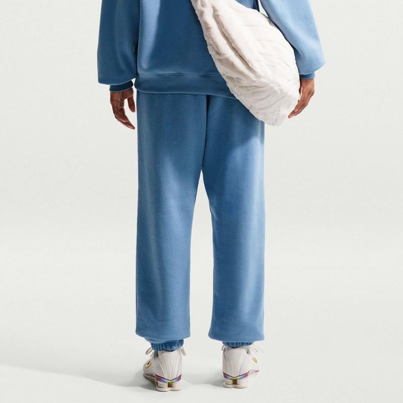 Nike Pantalon Studio en molleton &agrave; ourlet retourn&eacute; pour femmes