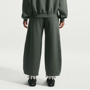 Nike Women's 24.7 ImpossiblySoft Wide Leg Pant