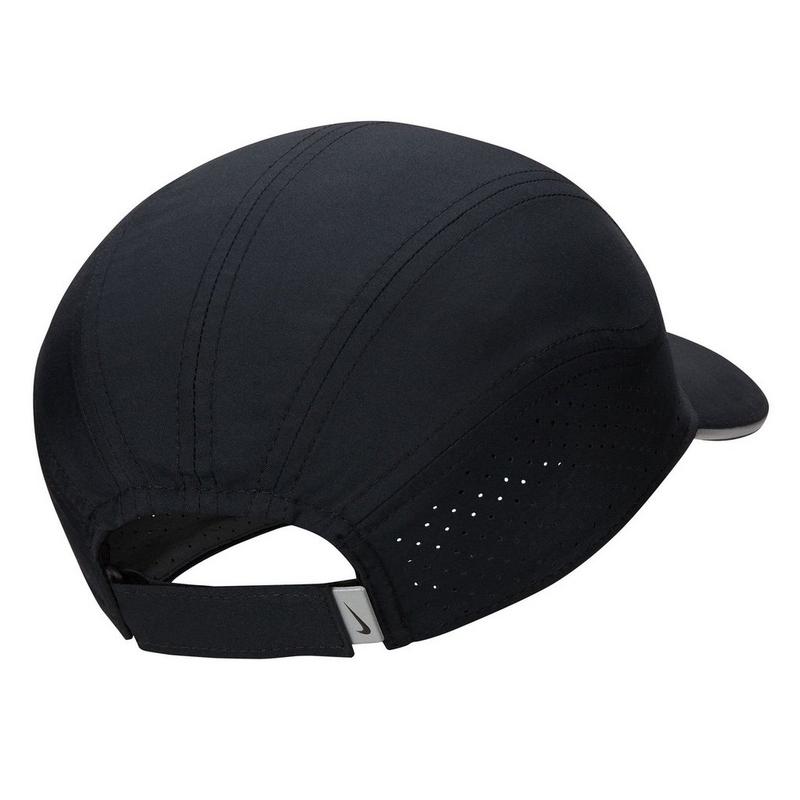 Nike Casquette r&eacute;fl&eacute;chissante non structur&eacute;e Fly Dri-FIT ADV unisexe