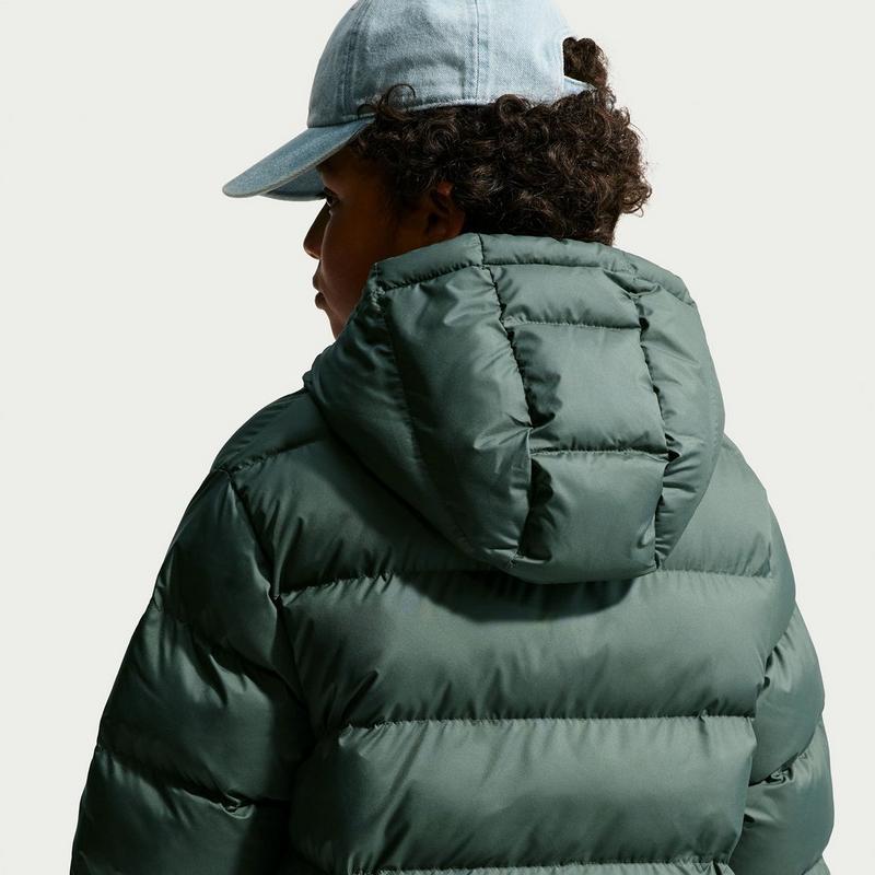 Nike Manteau matelass&eacute; Sportswear All Day Play Therma-FIT pour juniors [7-16]