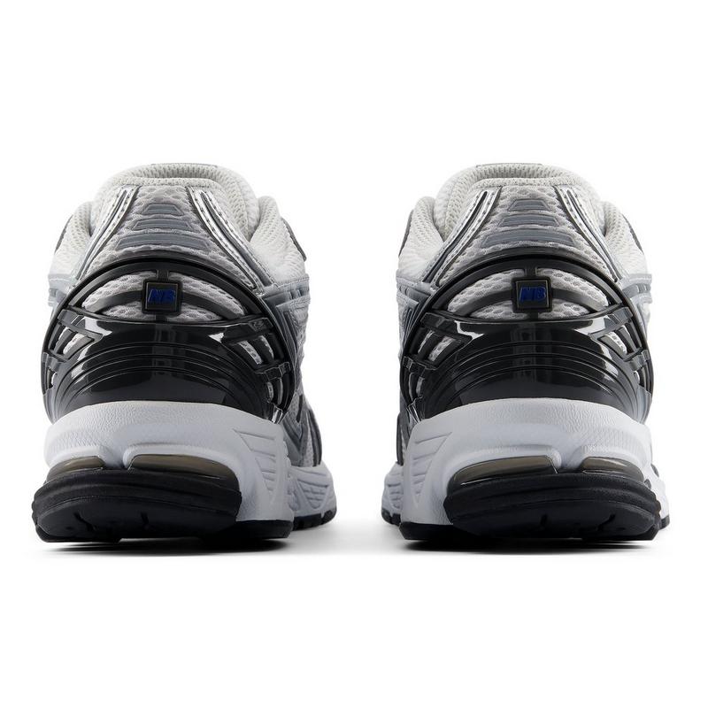 New Balance Unisex 1906R Shoe