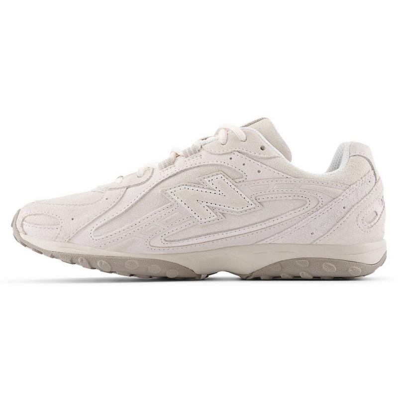 New Balance Unisex 204L Shoe