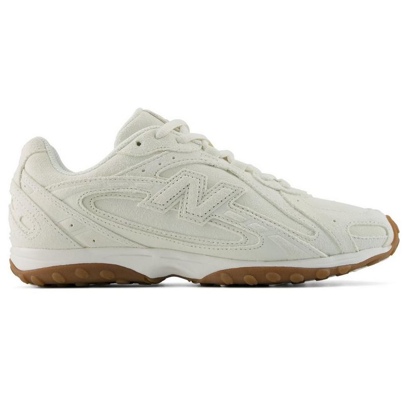 New Balance Unisex 204L Shoe