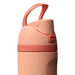 Owala FreeSip Water Bottle (24 oz - Peach of Mind)