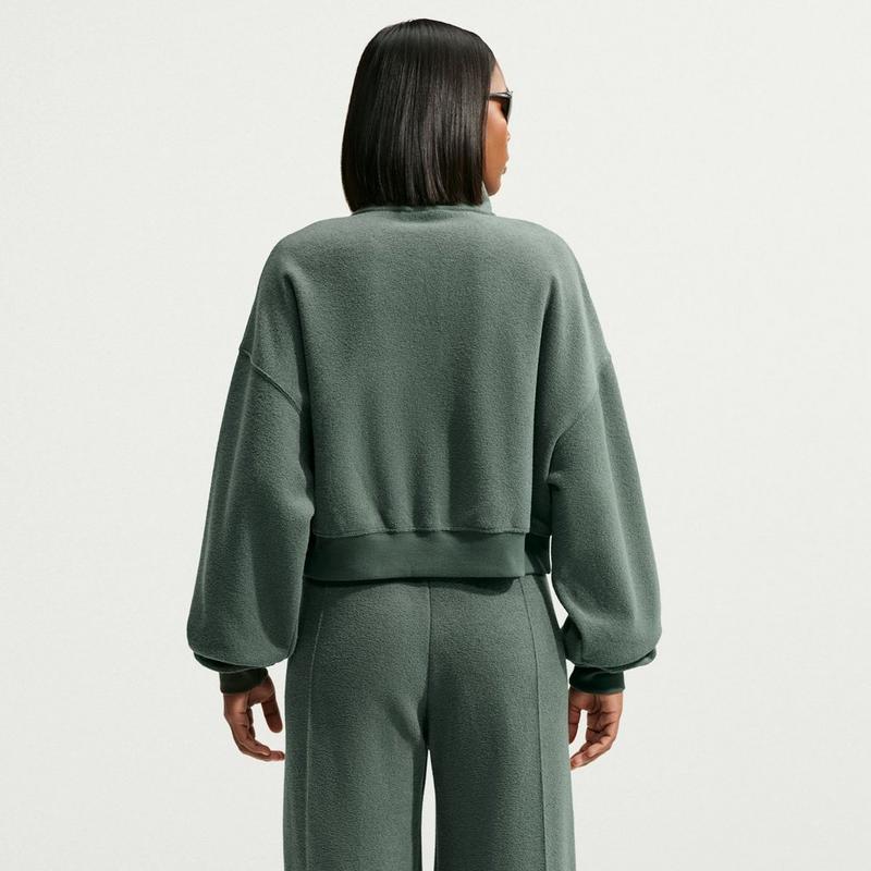 Nike Women's Studio Fleece Plush Oversized 1/4-Zip Cropped Sweatshirt