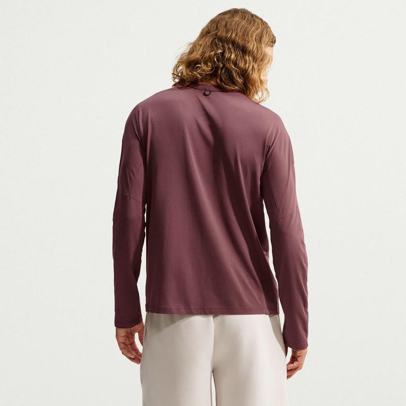 Nike Men's 24.7 ImpossiblySoft Light Long Sleeve Top