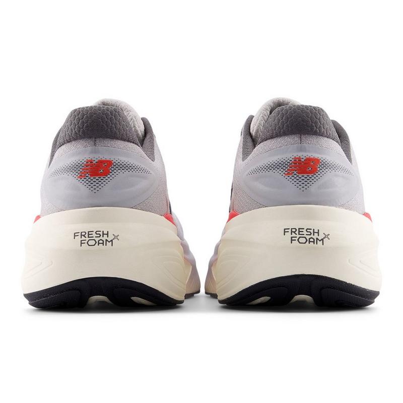 New Balance Chaussures de course Fresh Foam X More v6 pour hommes (extra large)