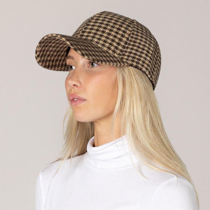Lyla + Luxe Women's Houndstooth Baseball Hat