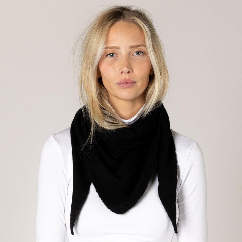 Lyla + Luxe Unisex Triangle Scarf
