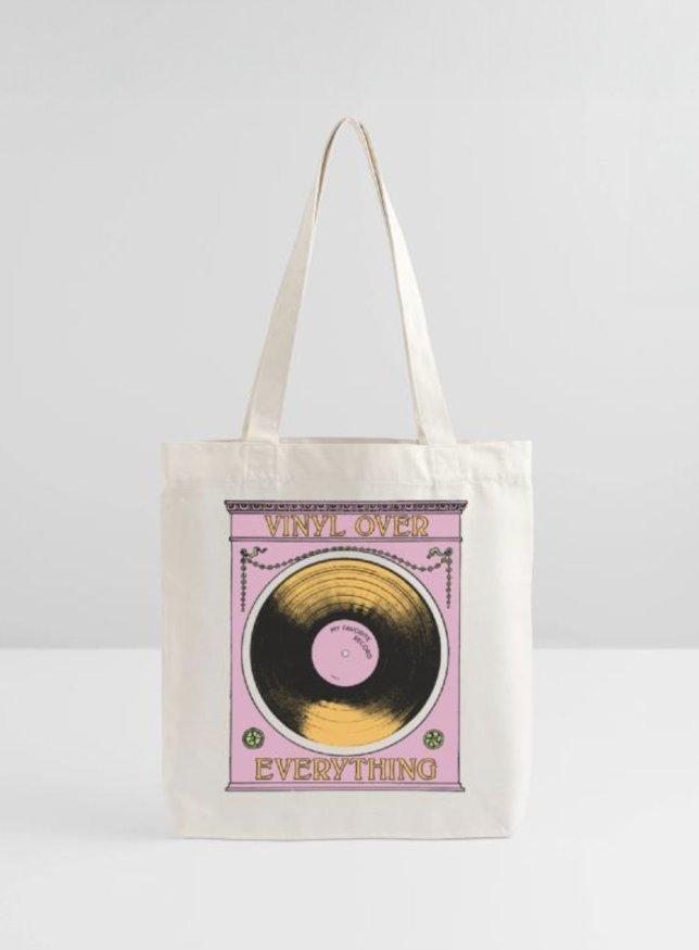 Bolsa de tela de color beige diseño retro de un vinilo
