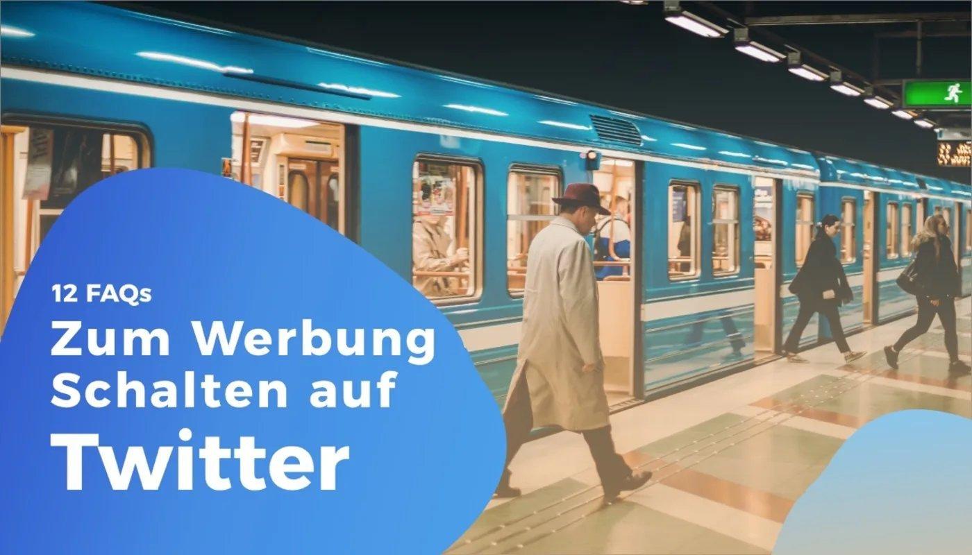 Haltestelle einer Untergrundbahn, aus der gerade einige Menschen aussteigen.