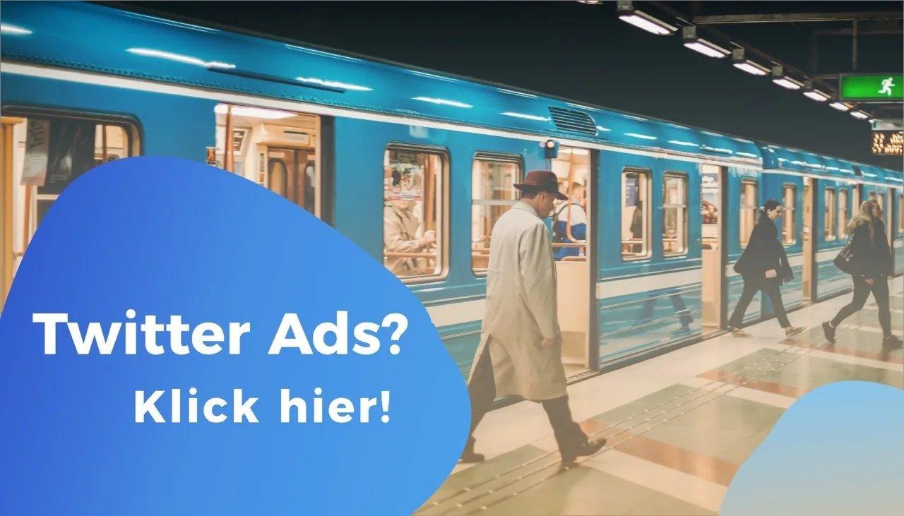 U-Bahn Haltestelle mit stehendem Zug aus dem Personen aussteigen.