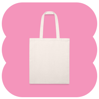 beiger, unbedruckter Beutel mit langen Tragegriffen auf pinkem Hintergrund