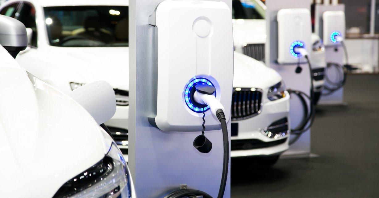 Calculer la puissance connectée de la borne de recharge