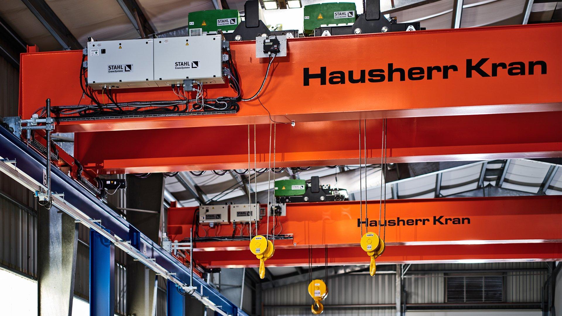 La nuova gru in tandem è stata installata presso Bollhalder Industrielogistik AG di Weinfelden.