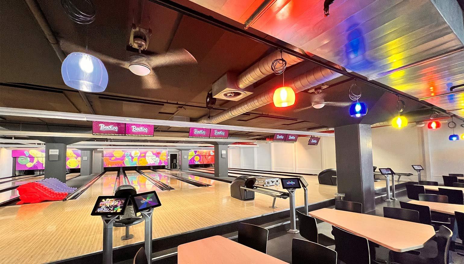 Lampade realizzate con stampante 3D ispirate alle palle da bowling