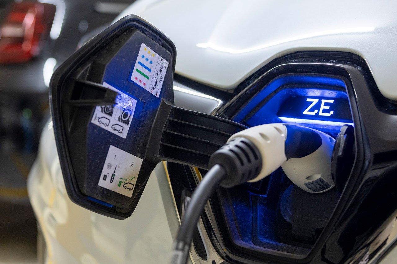Progetto di mobilità elettrica nel parcheggio sotterraneo di un complesso residenziale