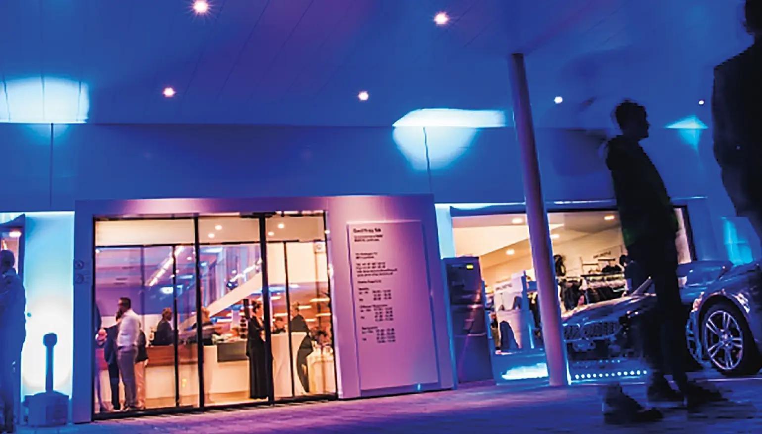 Progetto di illuminazioneEmil Frey SAShowroom BMW