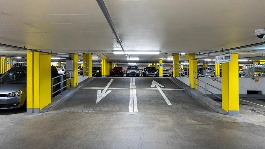 Lumière dans les parkings