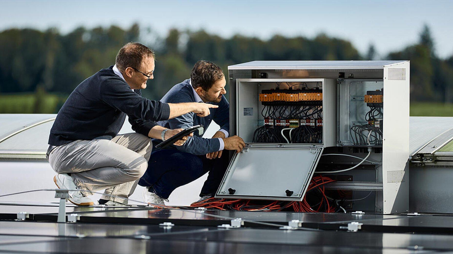 Come si possono combinare le stringhe fotovoltaiche e quando è efficiente?