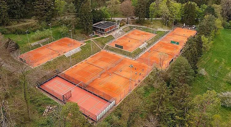Referenza Campo da tennis Schaan
