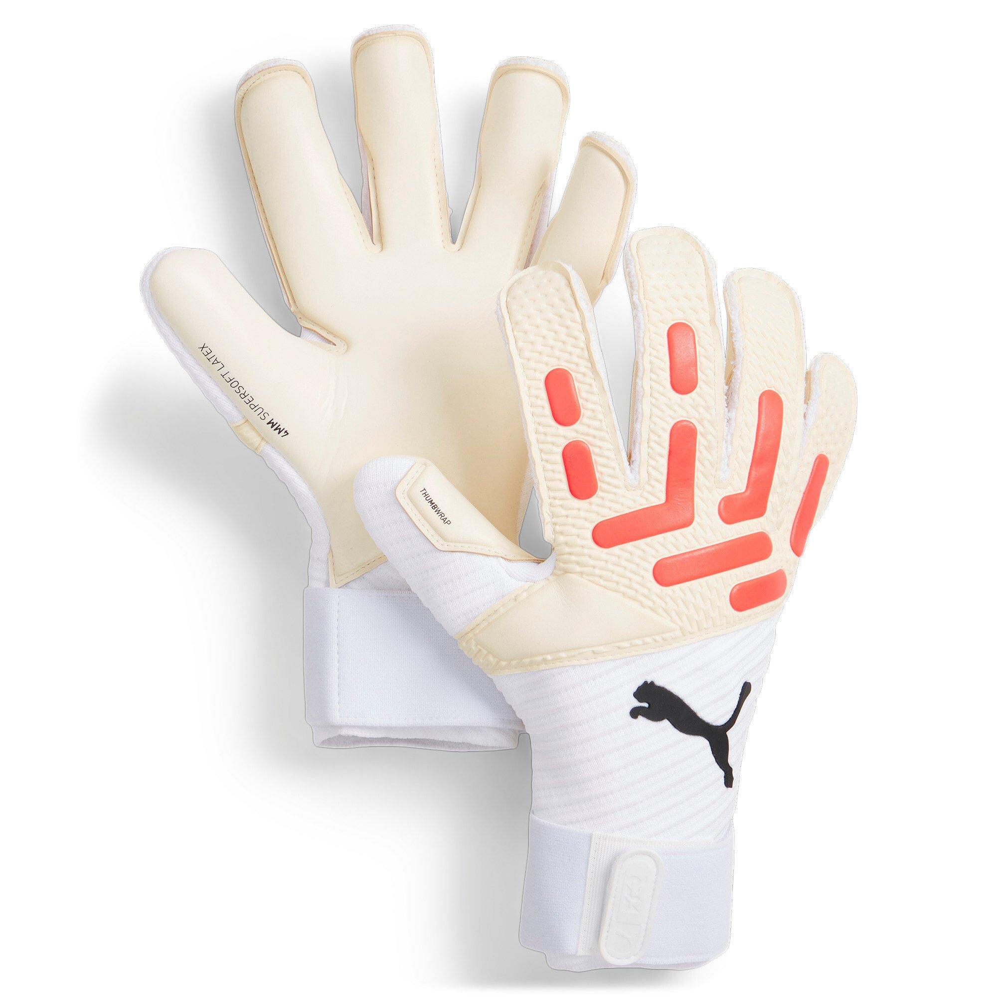 Football gloves puma online