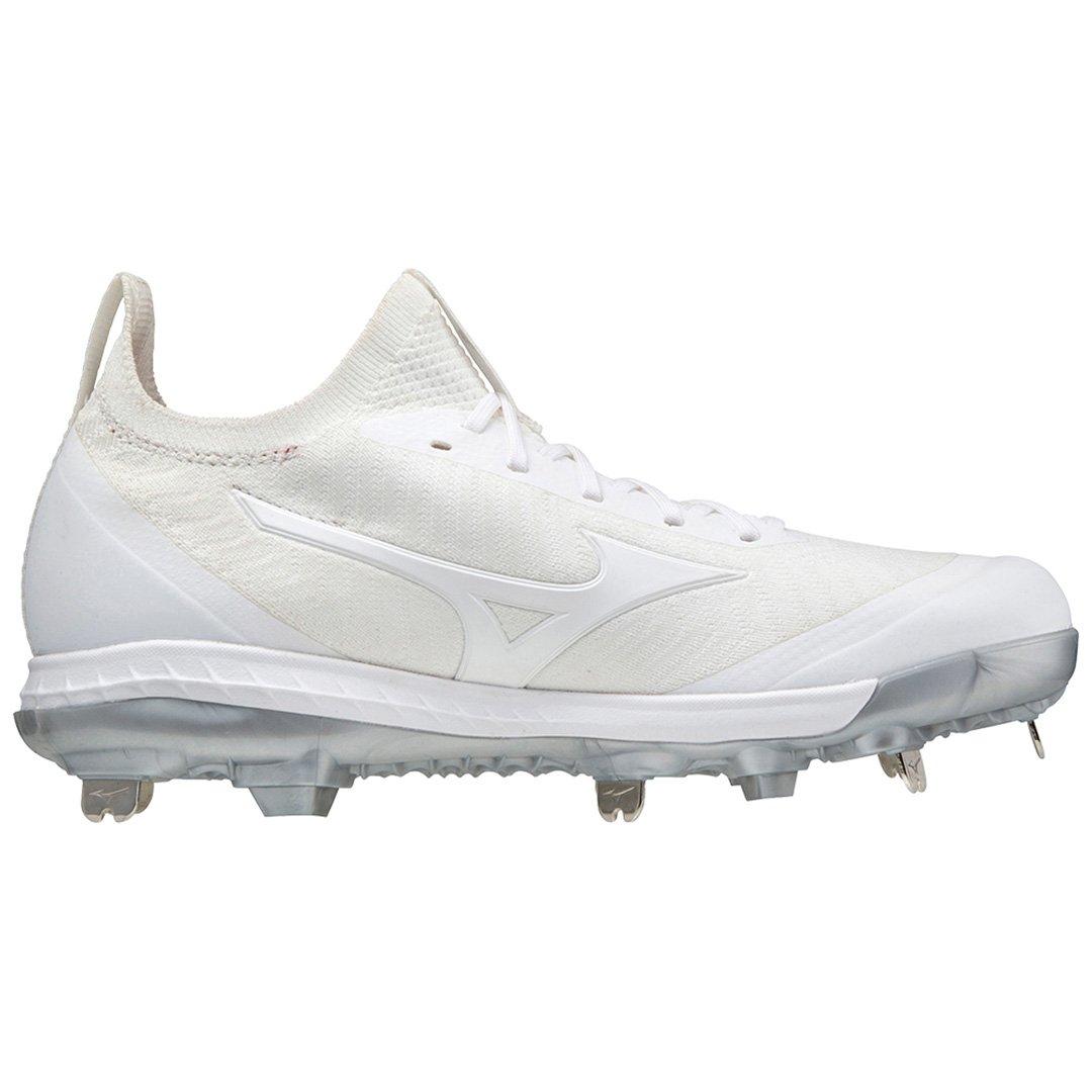 White mizuno metal store softball cleats