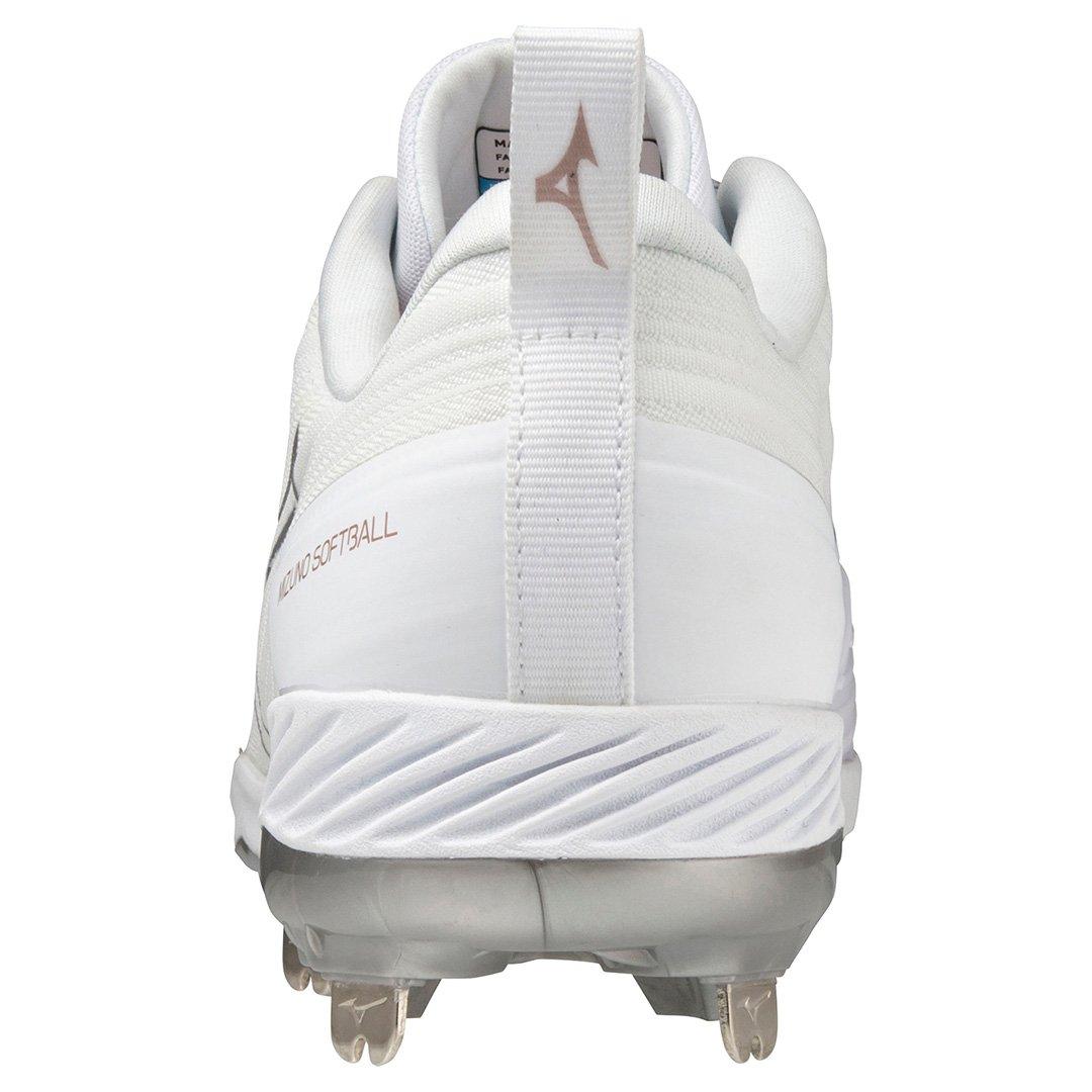 Women's Sweep 6 Low Metal Softball Cleats