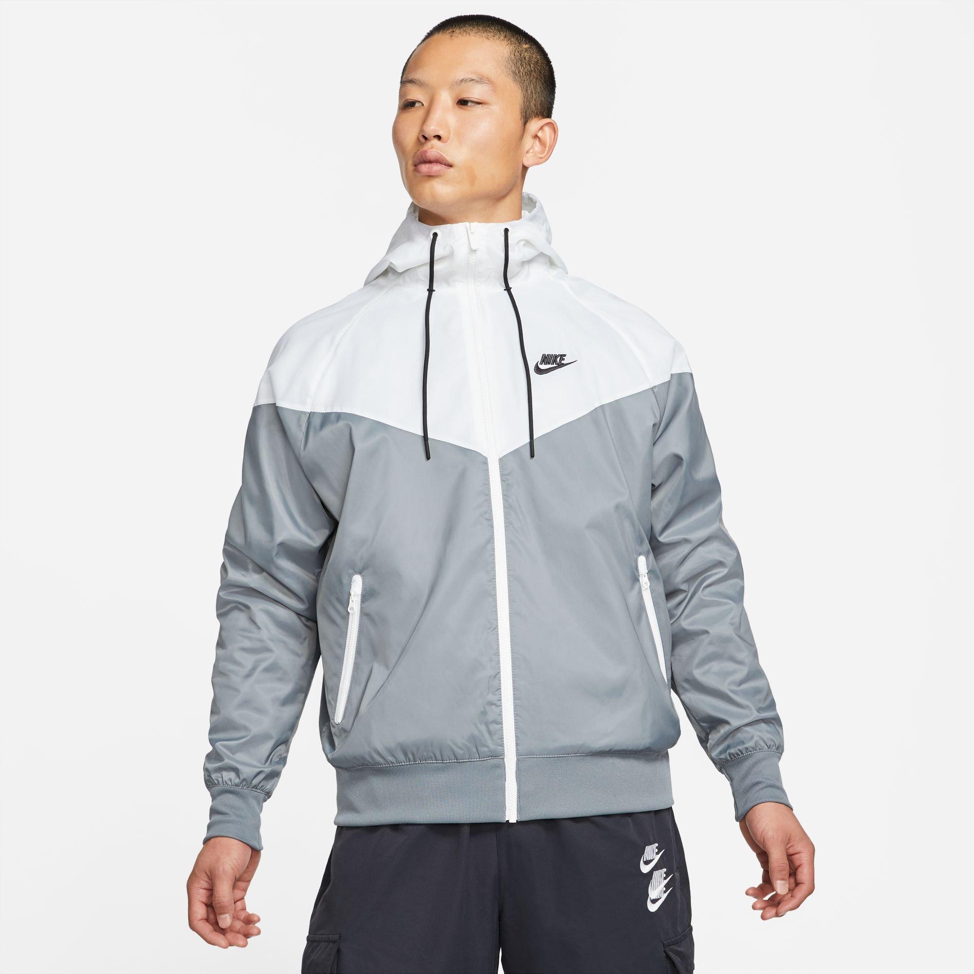 Nike winterized windrunner on sale black and gold