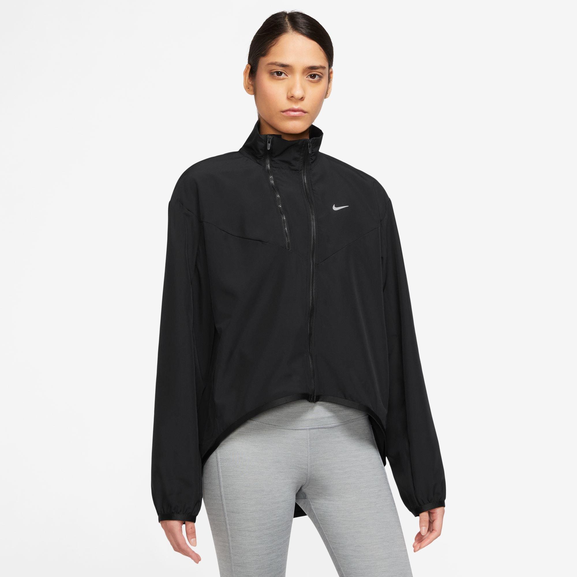 Nike Sportswear Essential Women's Woven Jacket, Black/White, Large :  : Clothing, Shoes & Accessories