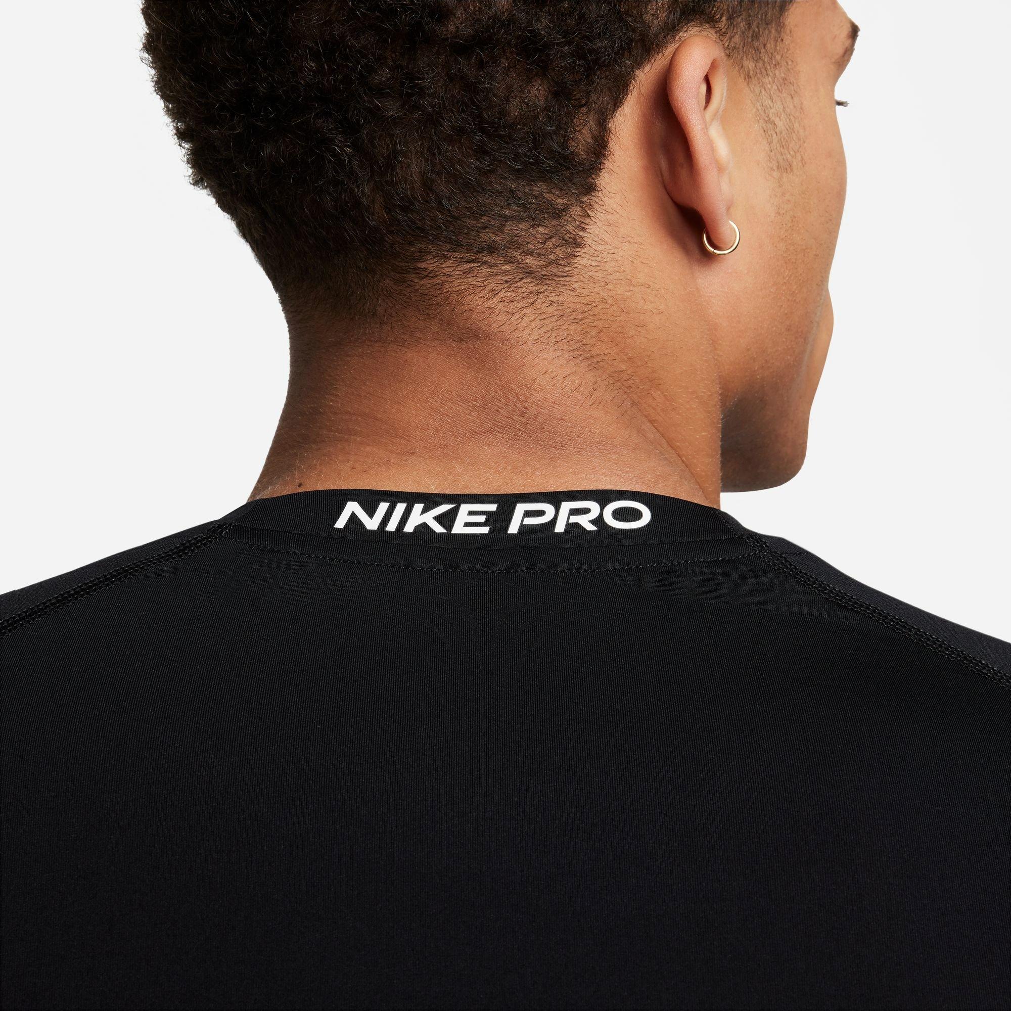 Nike Pro Men's Dri-FIT Slim Fit Long-Sleeve Top