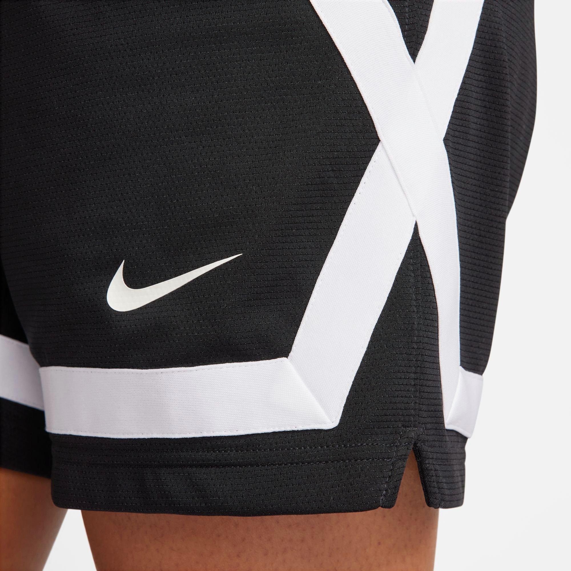 Women's Dri-Fit Sabrina Basketball Shorts
