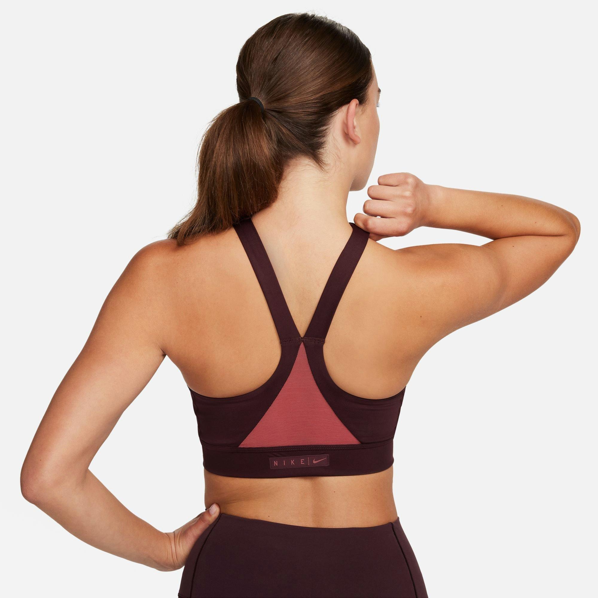 Nike Performance NIKE SWOOSH WOMEN'S MEDIUM-SUPPORT PADDED HIGH-NECK SPORTS  BRA - Medium support sports bra - guava ice/burgundy crush/beige 