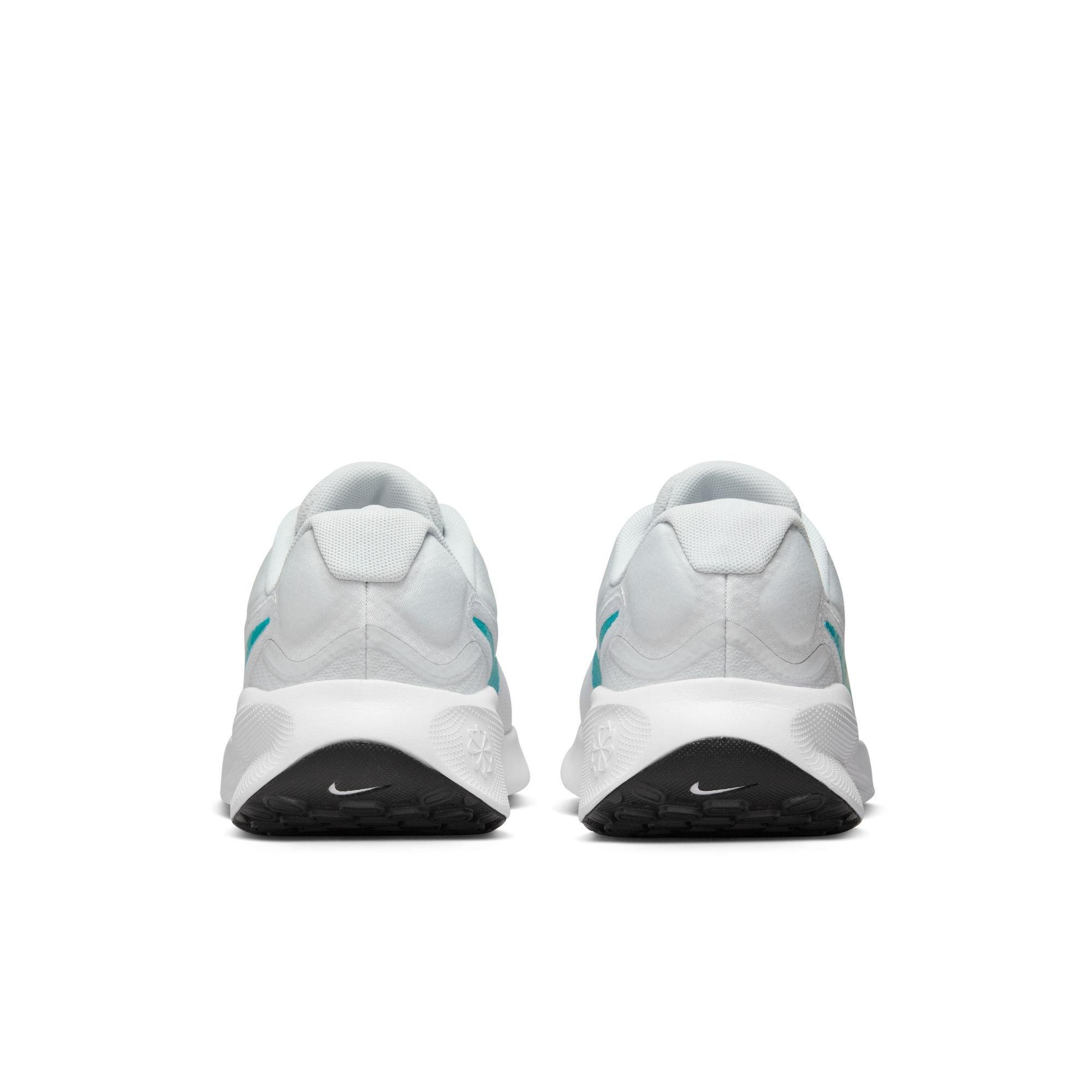 Women's Revolution 7 Road Running Shoes