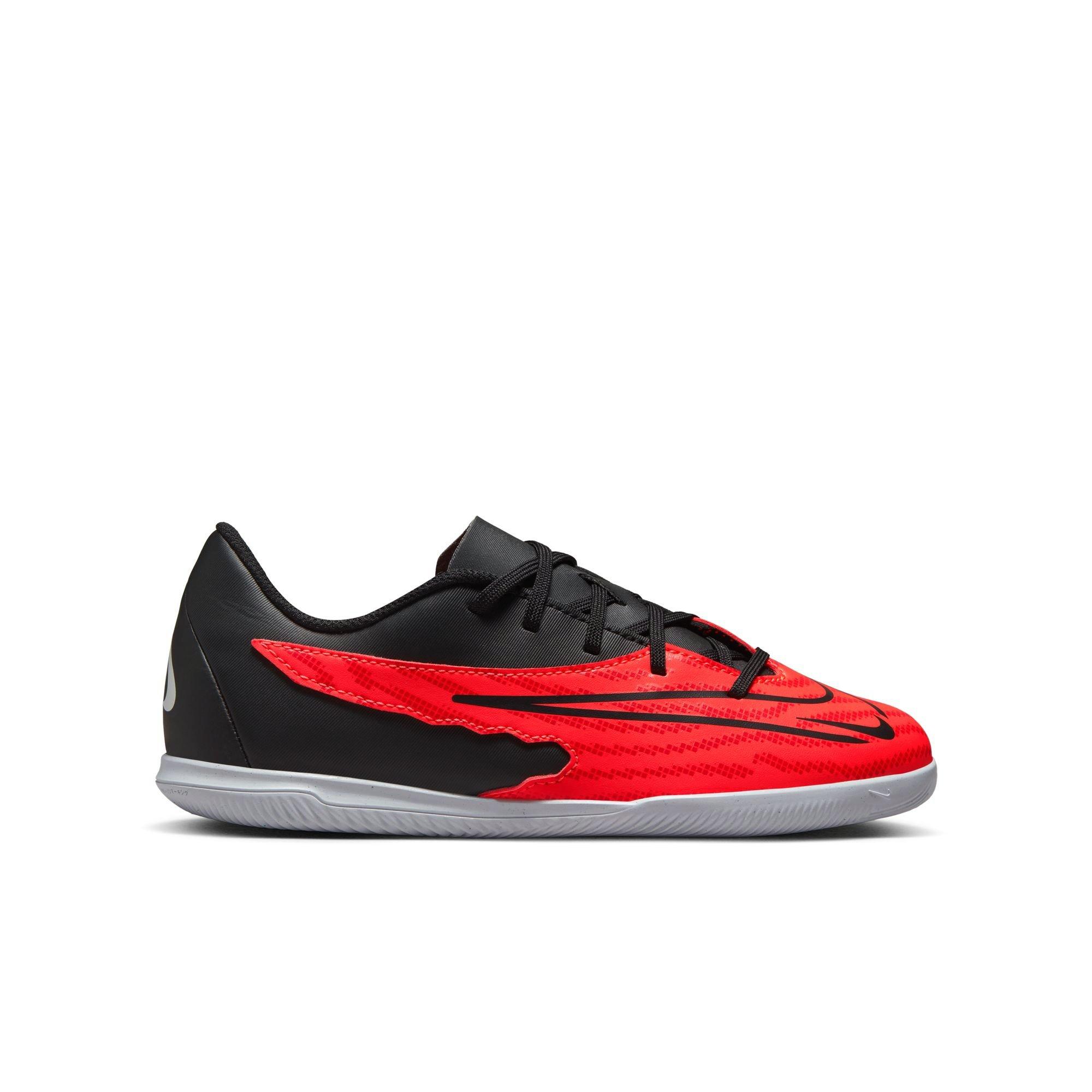 Nike indoor clearance soccer shoes youth