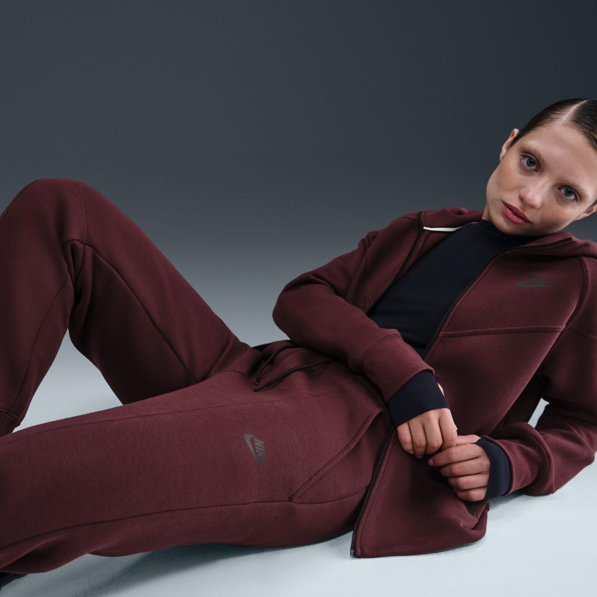 Women's Tech Fleece Mid Rise Joggers