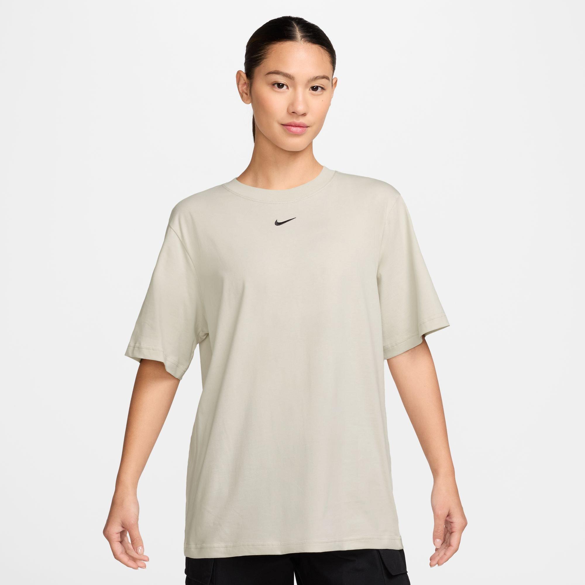 Women's Sportswear Essential T-Shirt