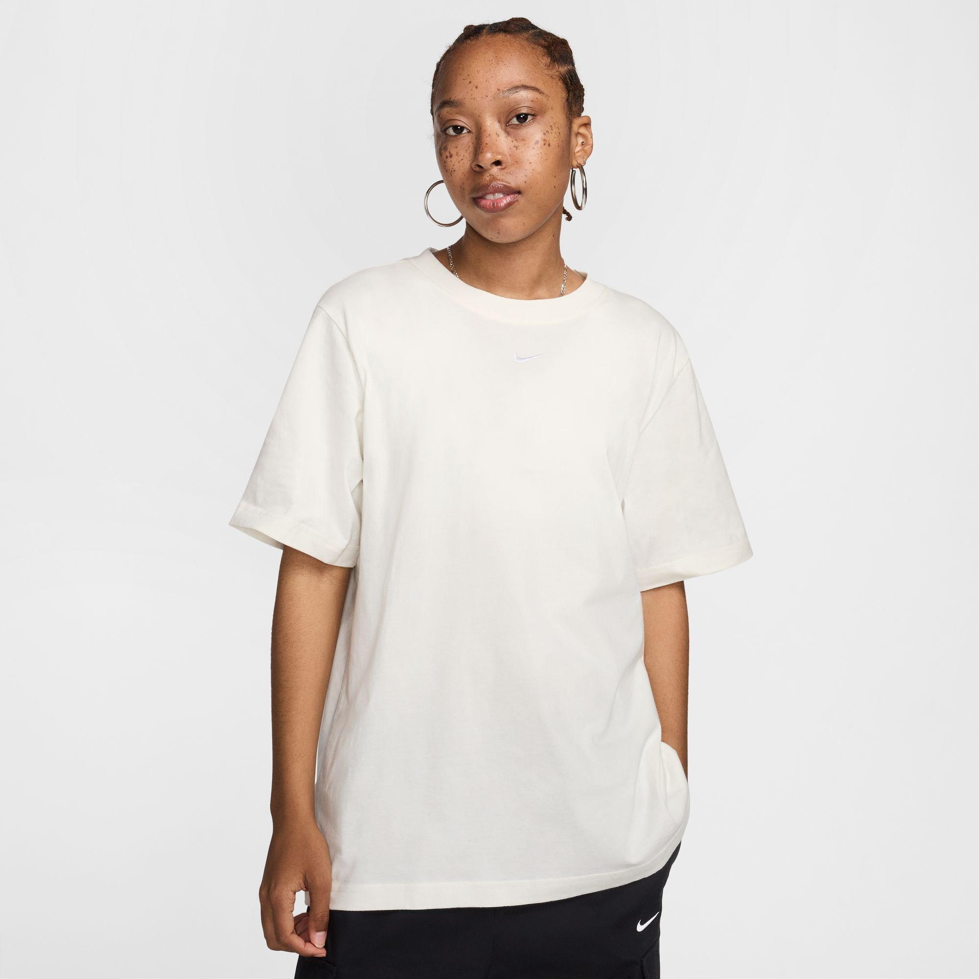 Women's Sportswear Essential T-Shirt