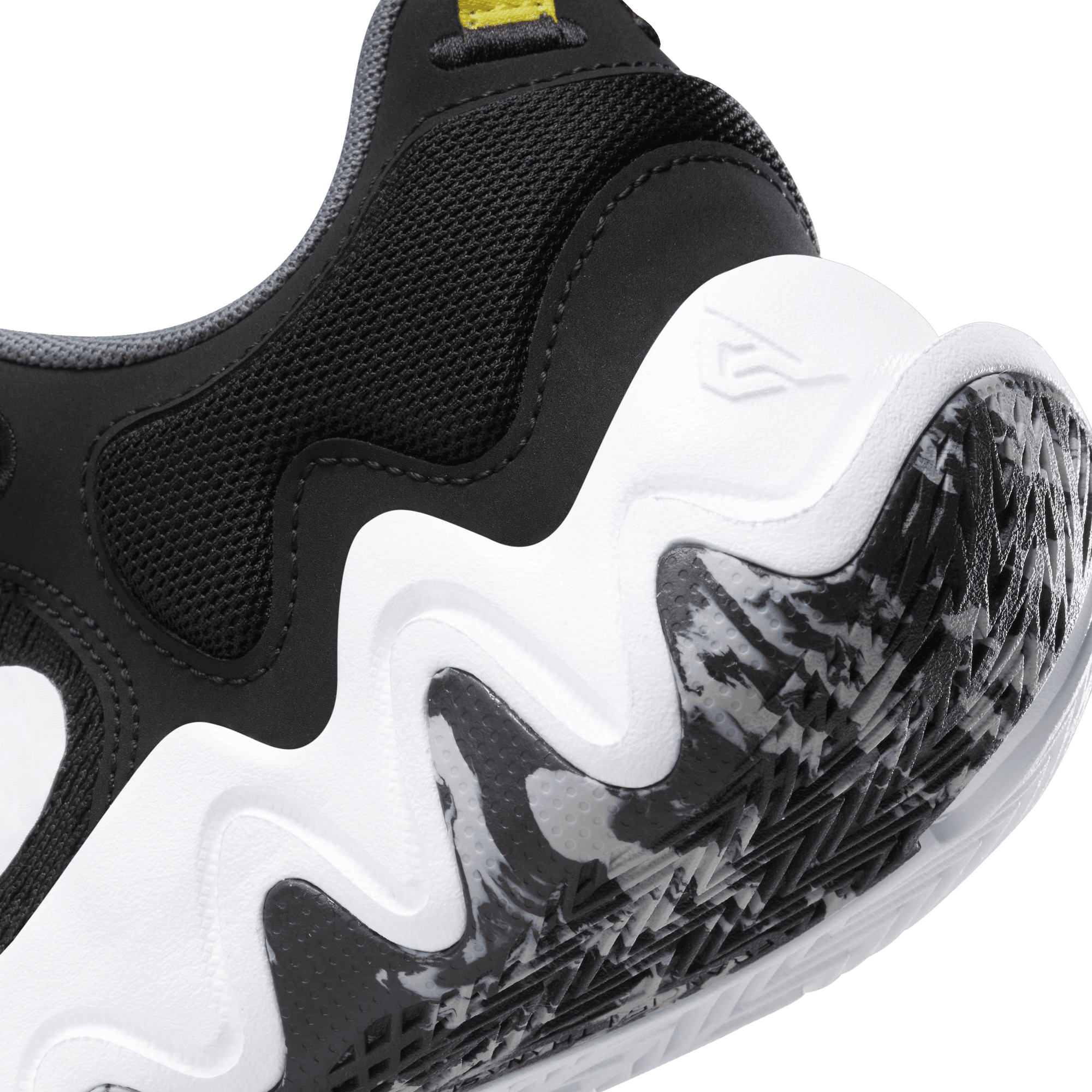 Juniors' [3.5-7] Giannis Immortality 2 Basketball Shoes