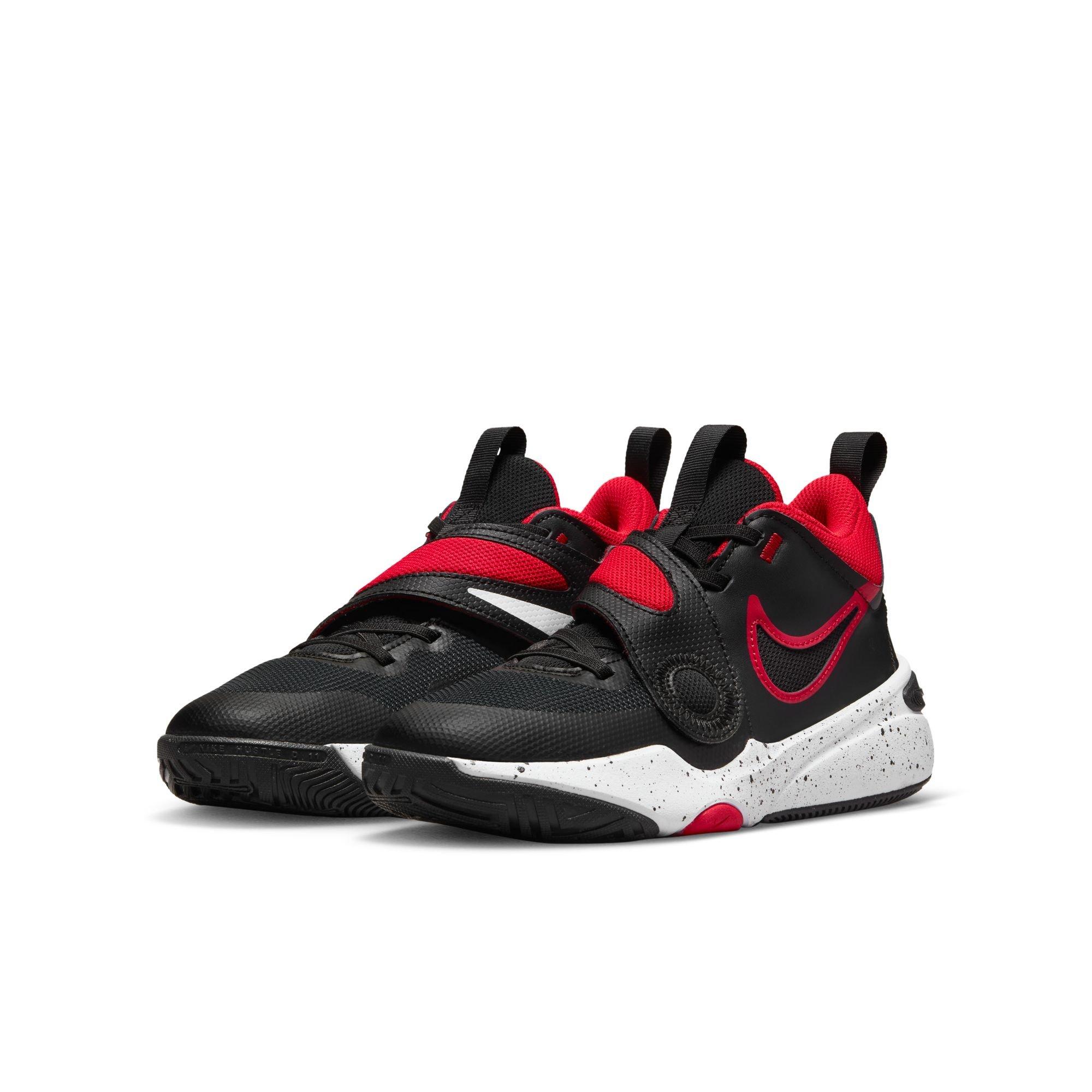 Nike team hustle on sale boys basketball shoes