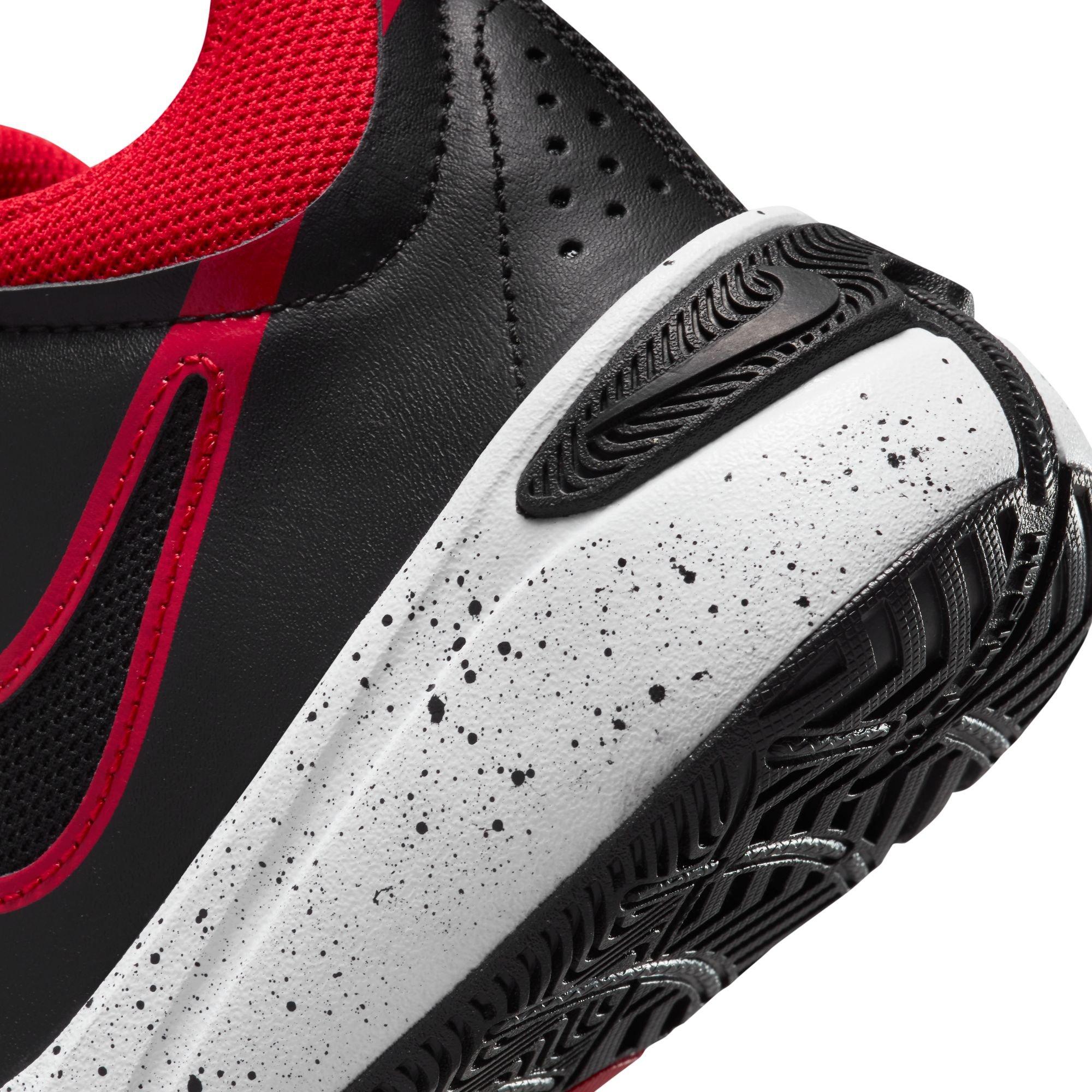 Kids' Grade School Team Hustle D 11 Basketball Shoes