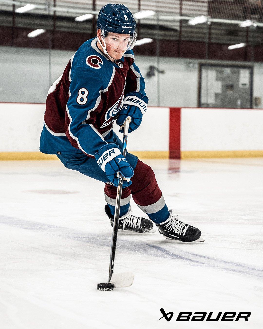 Senior Nexus Sync Grip Hockey Stick