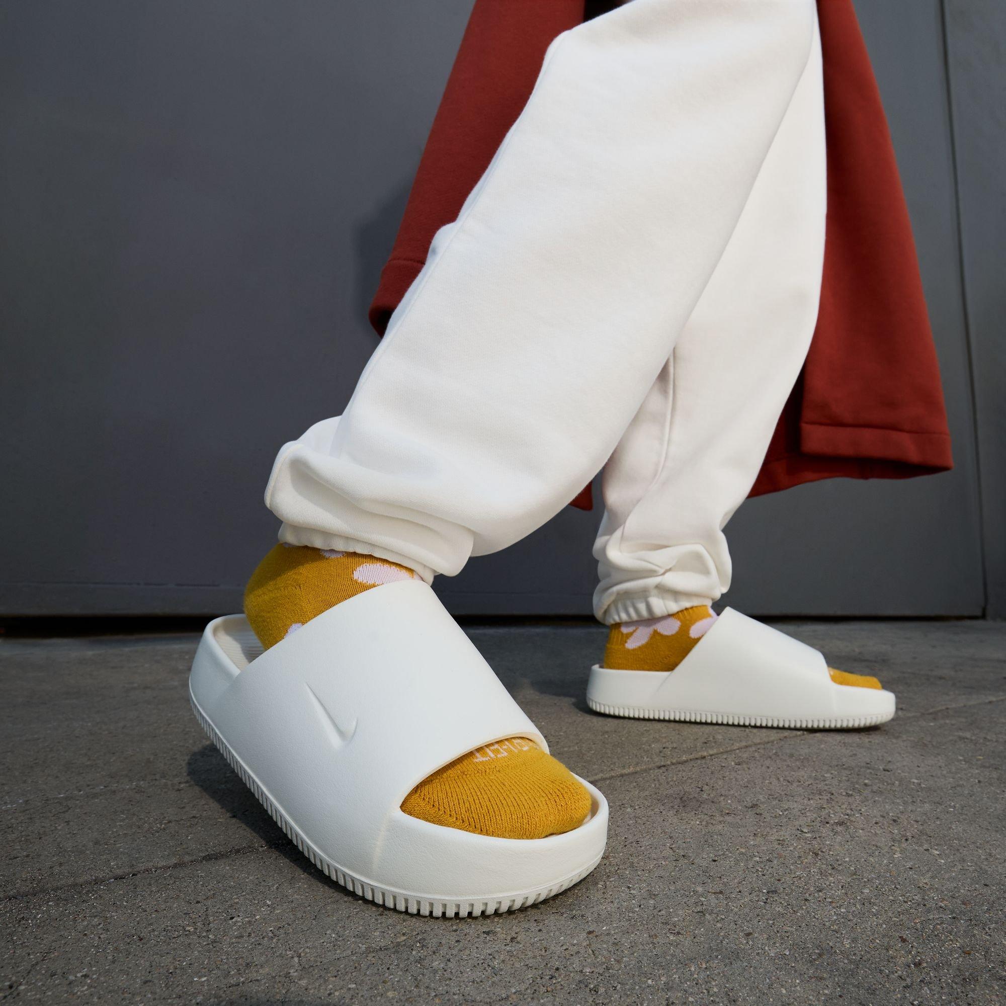 Women's Calm Slides